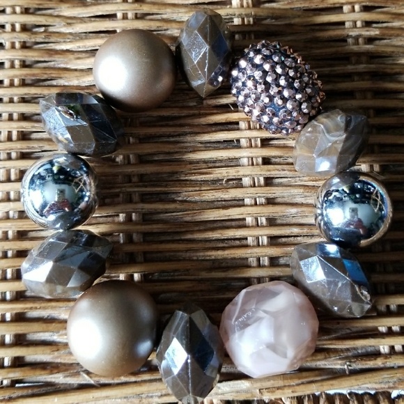 Stretchey Bracelet - Picture 1 of 1